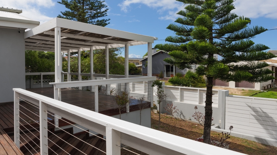 4 Bedroom Property for Sale in Agulhas Western Cape